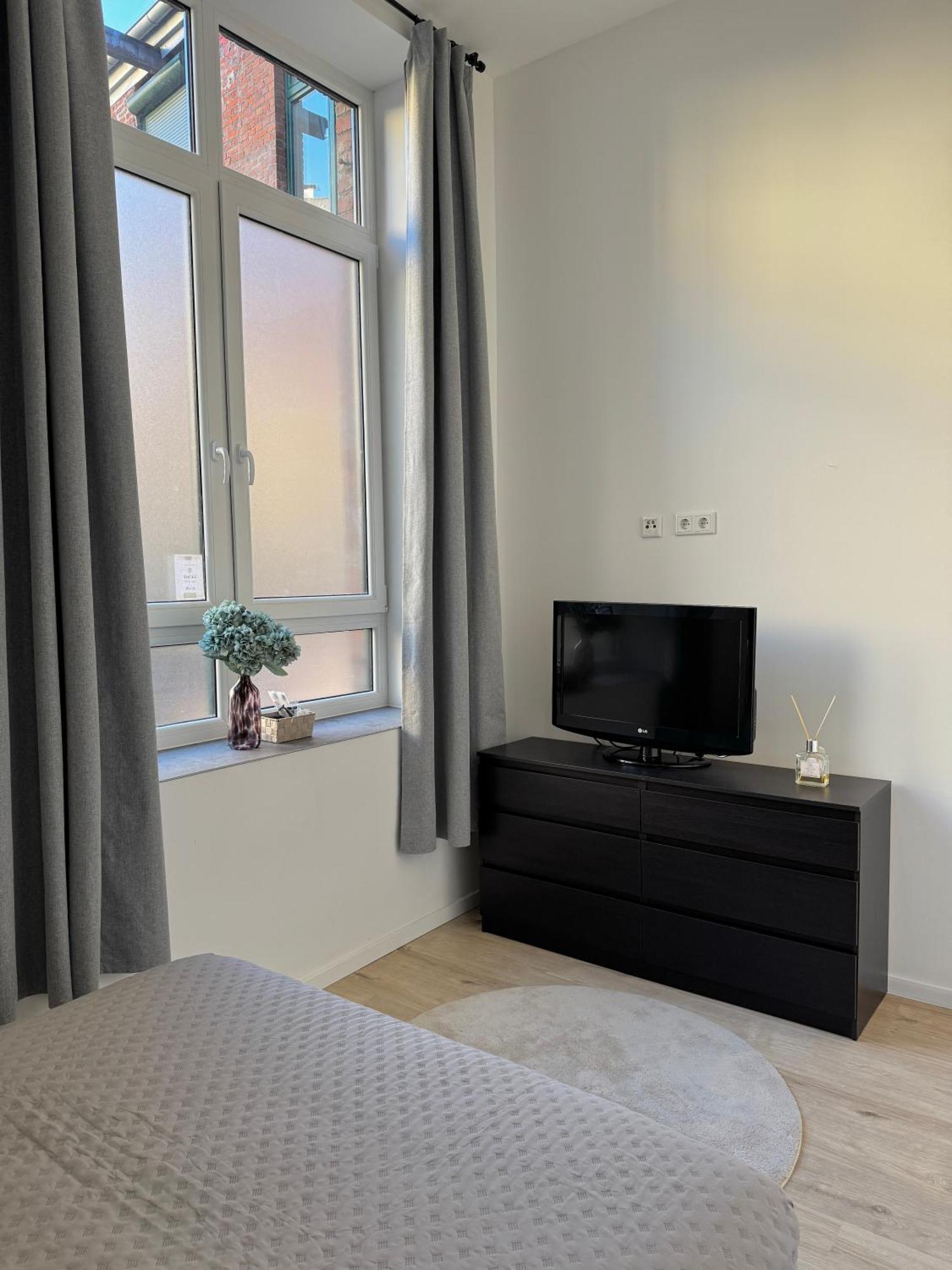 Heaven Homes - Doppelzimmer Mit Eigenem Bad Düsseldorf Kültér fotó
