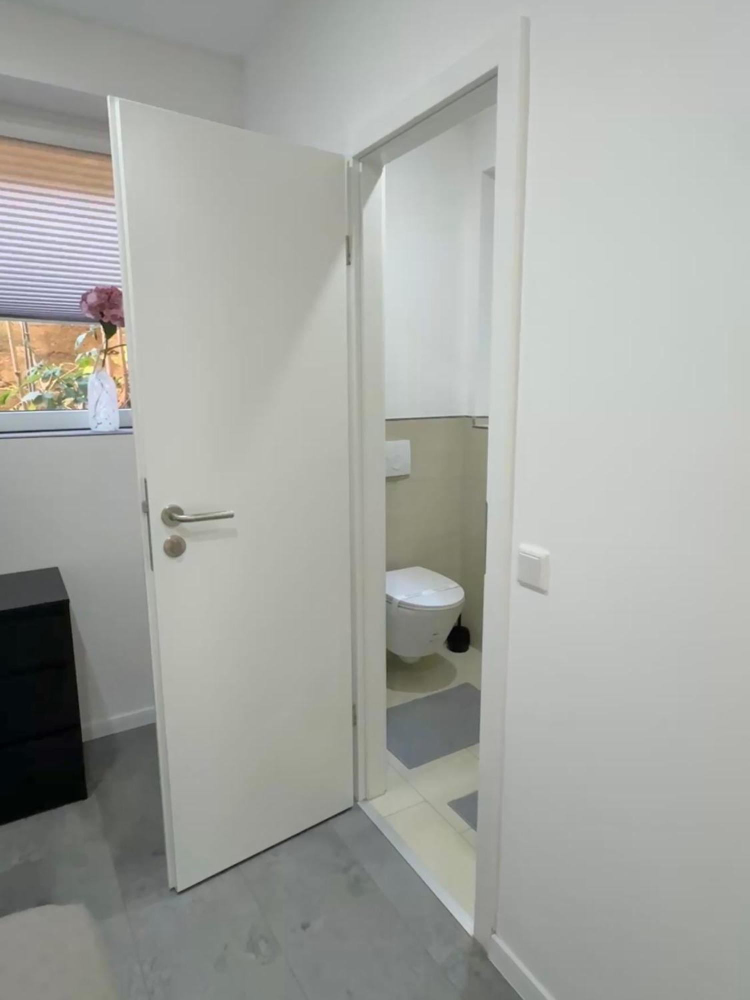 Heaven Homes - Doppelzimmer Mit Eigenem Bad Düsseldorf Kültér fotó
